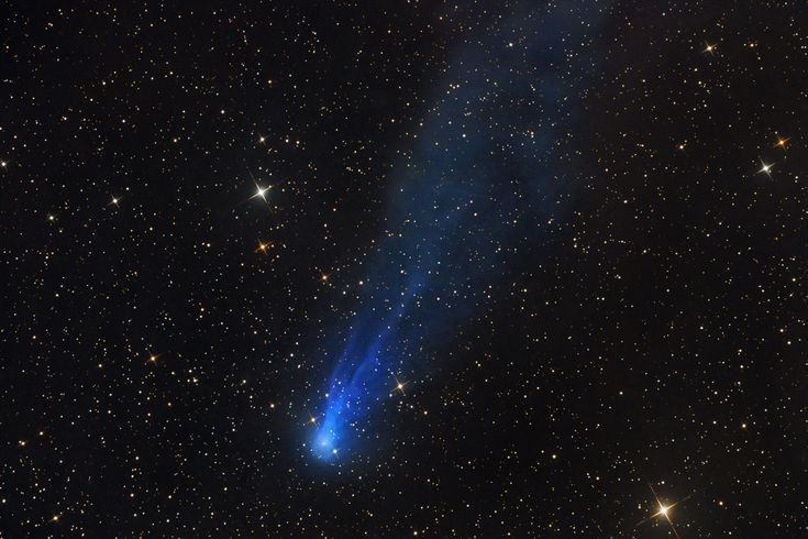 กระจกที่ปิดบังใบหน้าเลื่อนขึ้น เมคตัวเล็กดี๋ด๋าทันทีเมื่อเห็นดาวหาง ถึงแม้แถวนี้จะเป็นไปได้ยากที่จะมีก็ตาม

〔　เดธ ! เดธ !　〕

เลเซอร์บีทจับมือคนรักของตนและชี้ไปที่ดาวหางนั่น