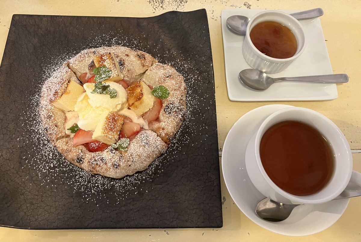 Ringoeagle17's tweet photo. アルベロ
青葉区上愛子/ピザ

ピッツァの野菜の　旨みが
口いっぱいに　広がることで
どれほど満たされたことでしょう
あなたにとって私も　そうでありたい

#仙台ランチ
#ピザ
#ピザじゃなくてピッツァです
#3月9日 https://t.co/UnDVuAswSc