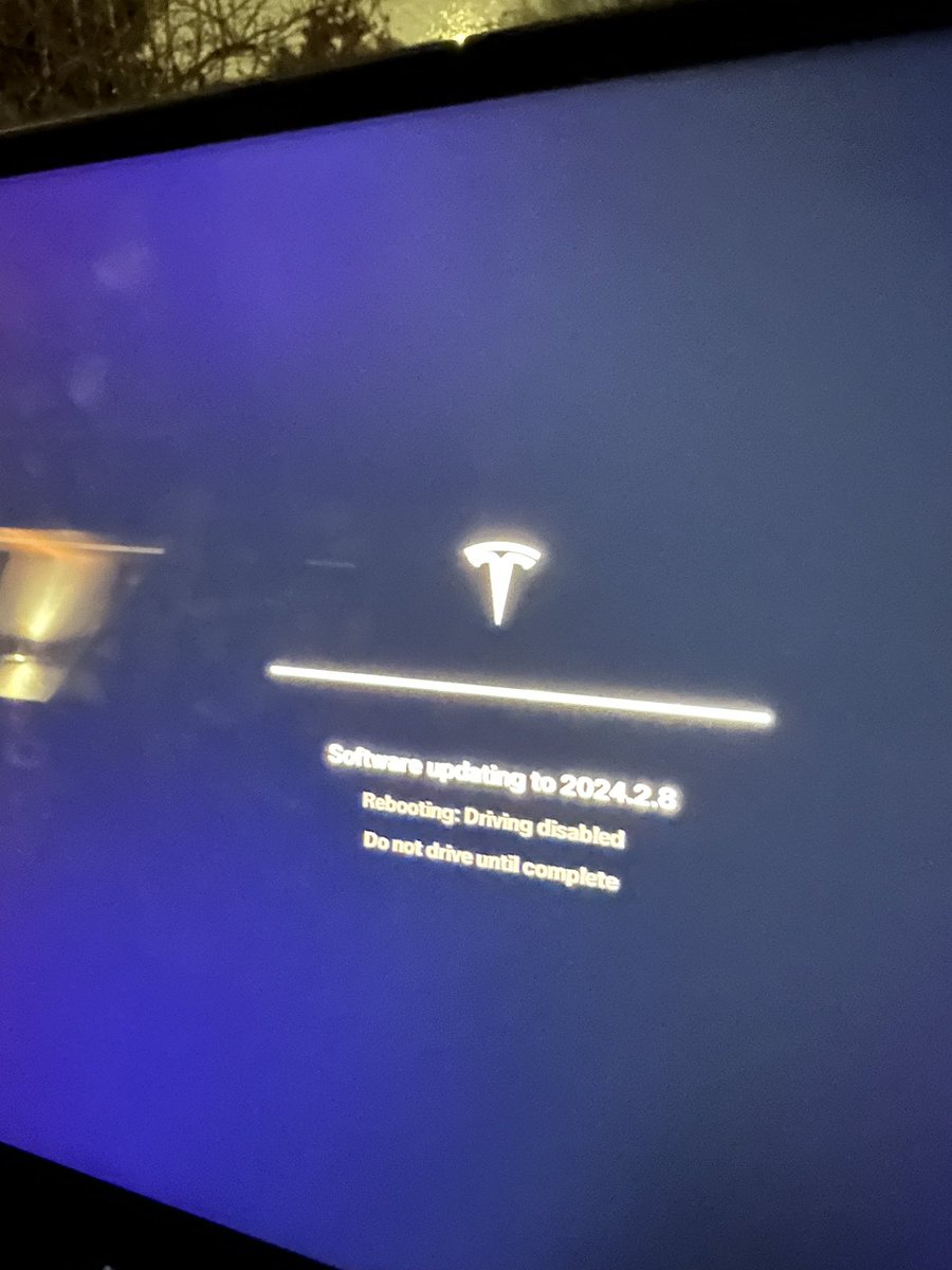eye_hart's tweet photo. @Tesla many happy hours of motoring but this week a software update - without notice/consent - meant I couldn’t get in the car, let alone drive it. Missed appointment &amp; lots of frustration. My car has one job… #motoringfail https://t.co/IBTFfIlFUt