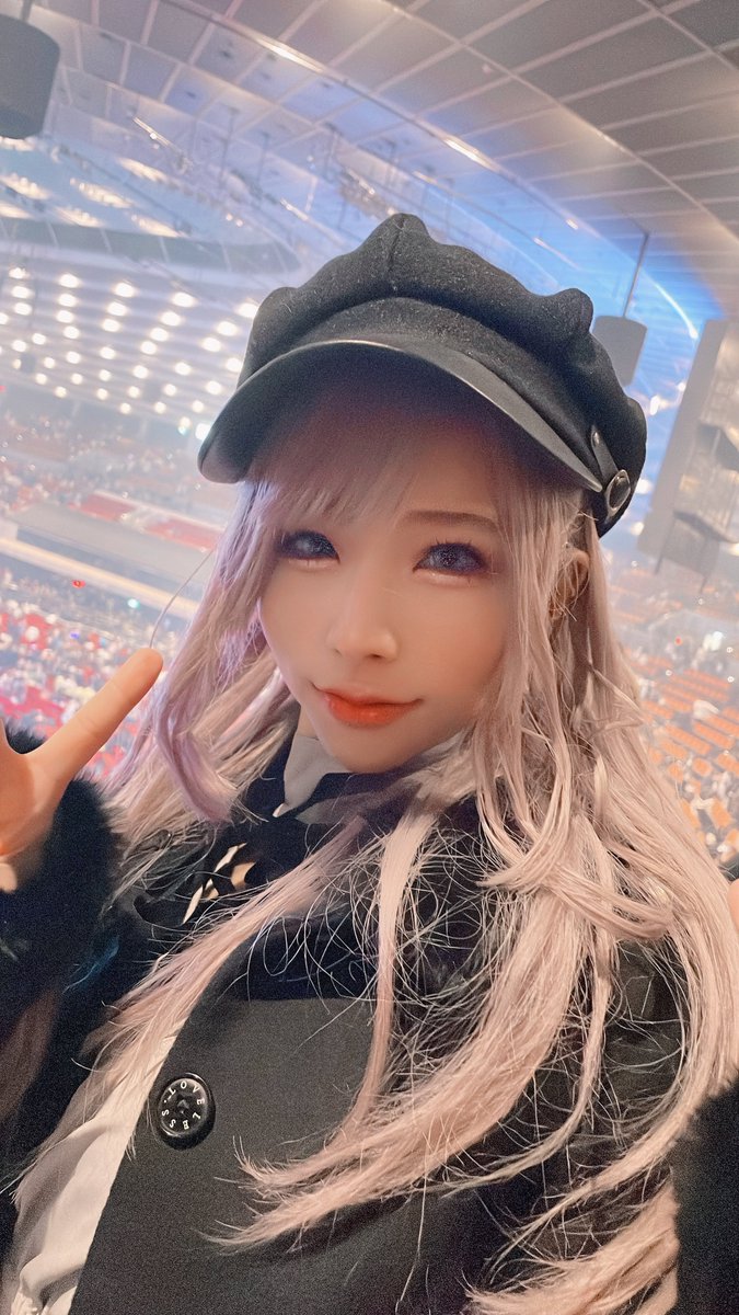 REINA_gt0105's tweet photo. 今日は、大阪城ホールにて
SDDDのライブイベントに行ってきました✨
西川貴教さん目当てで行ってきたのですが
アイドルから大御所まで
幅広くてすごかった✨
テレビで観てた人達ばかりを
初めて生で観れて聴けて
アーティストとしてすごく勉強になった
1日でした🎸
元気出た
#SDDD
#大阪城ホール https://t.co/p9WzjGflGU