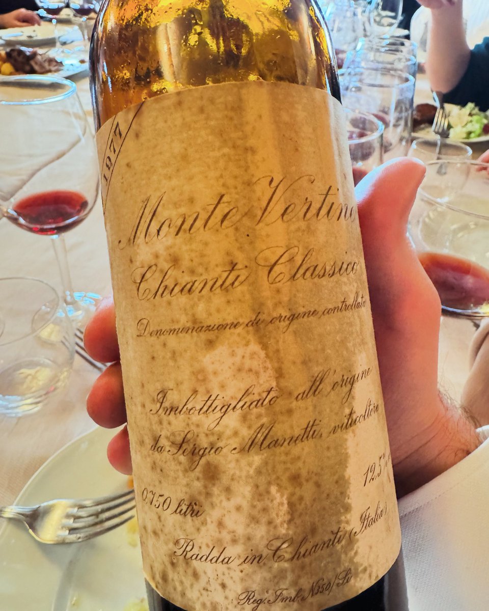 LGuazzini's tweet photo. #montevertine #1977 #wine #winelover #winetasting https://t.co/iYWmIbAHGx
