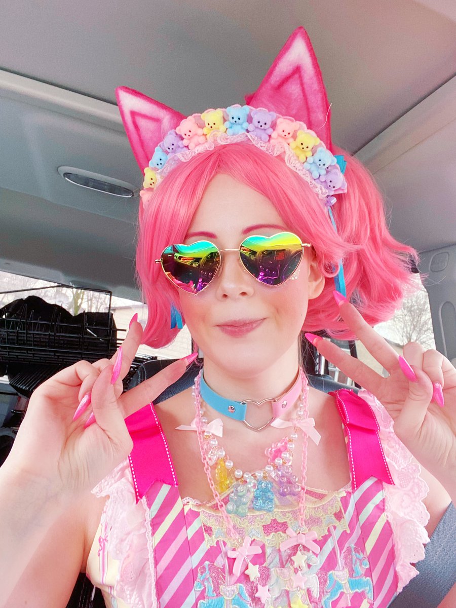 LittleAlice06's tweet image. Heading out to Kankakee Fantasy Con! 🎊 #IndieAuthor #SupportLocalLibraries
