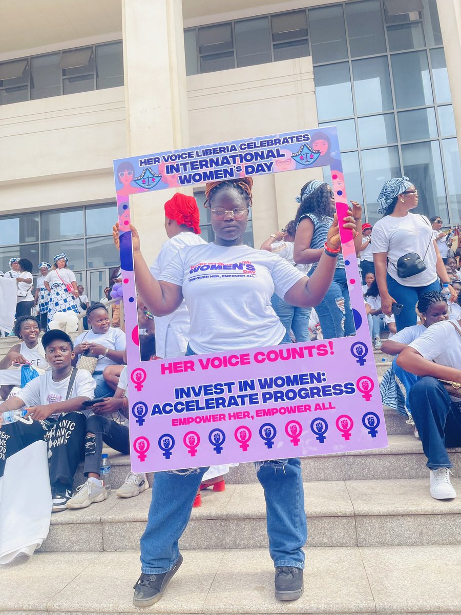 BenbiahBernice's tweet photo. Her Voice Liberia celebrated International Women’s Day under the national theme: “Empower Her, Empower all.” We celebrated potential women that are breaking barriers against all odds and elaborating the voices of young women and girls around the world. #empowerherempowerall https://t.co/Lt7W916gpn