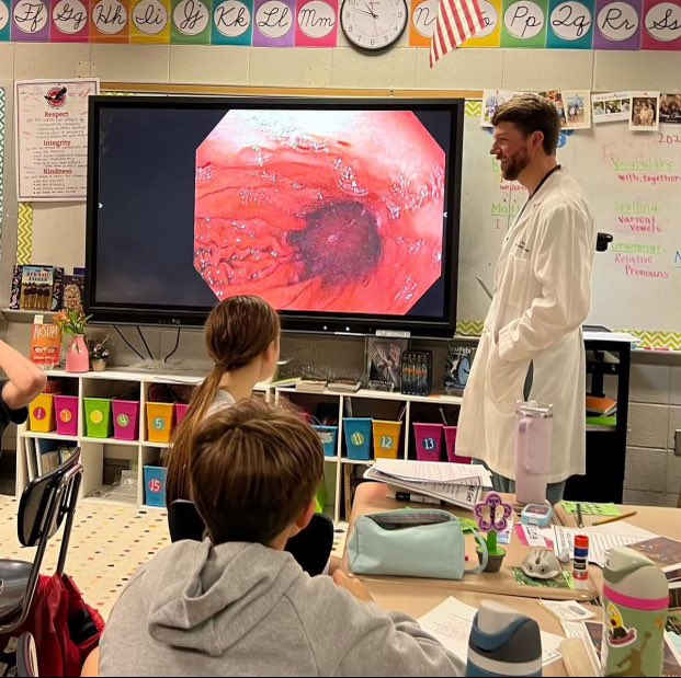 KirkRussMD's tweet photo. Fun time talking to these 4th graders about the digestive system! Great questions and props to @Virgo for some great videos! @MattZschwartz https://t.co/14LfG4uuzD