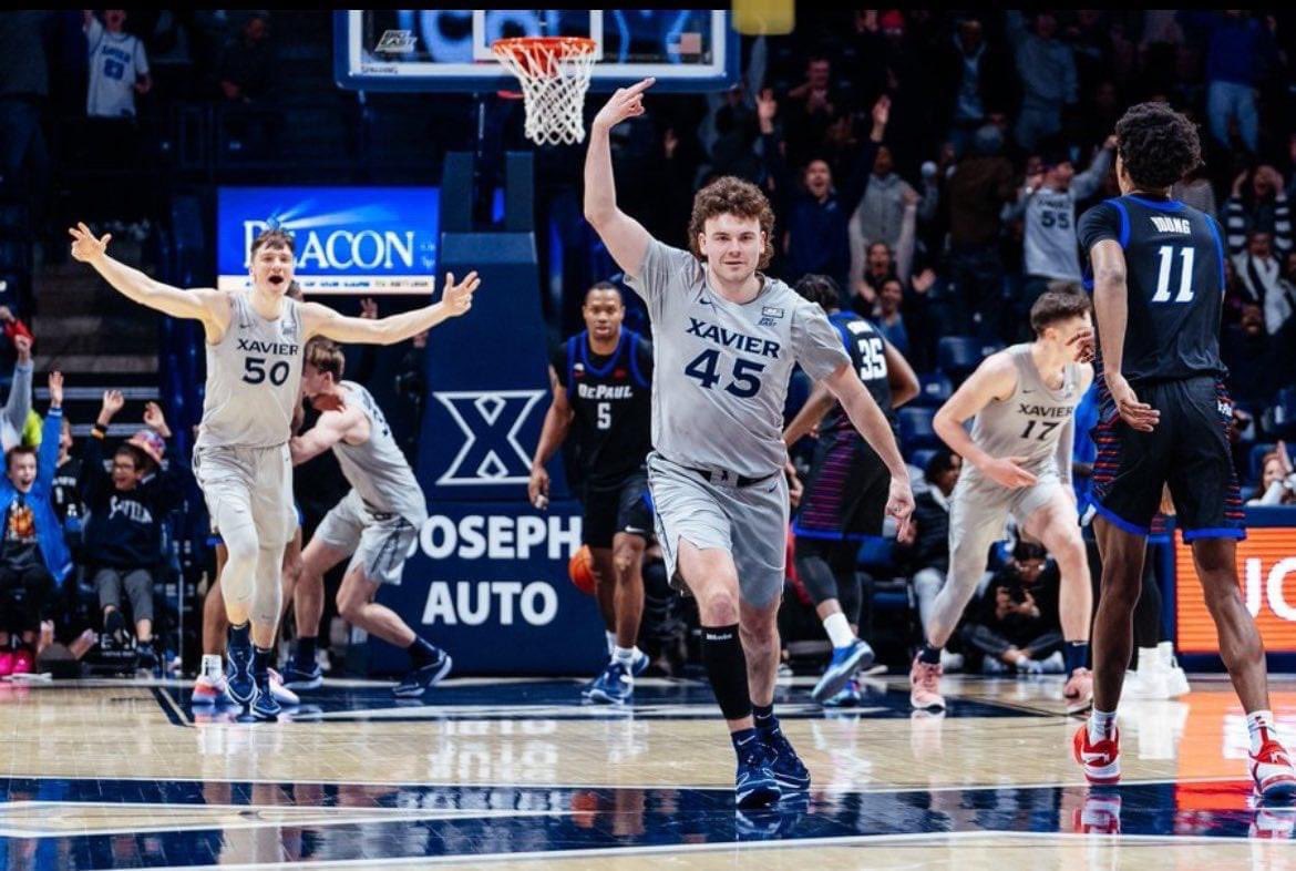 JohnColbert12's tweet photo. ⚔️🏀 SENIOR DAY ⚔️🏀 @BradC0lbert you did it!! Proved so many wrong 😍 So proud of what you have accomplished on and especially off the court.  Thank you @CoachChrisMack @CoachMillerXU for giving Brad the opportunity to live out his dream.  We love you Brad. 💙@XavierMBB https://t.co/4sVGVpY2TV