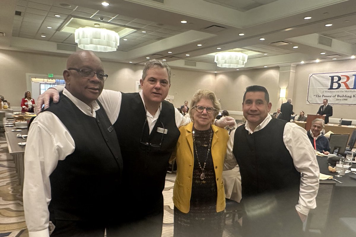 Great legislative breakfast of @BRIWestchester re housing issues in our community. Special treat - reconnecting with waiters at Sonesta we helped when they were abruptly laid off when Doral Arrowwood closed without fair notice! Proud to get them the wages they were owed!