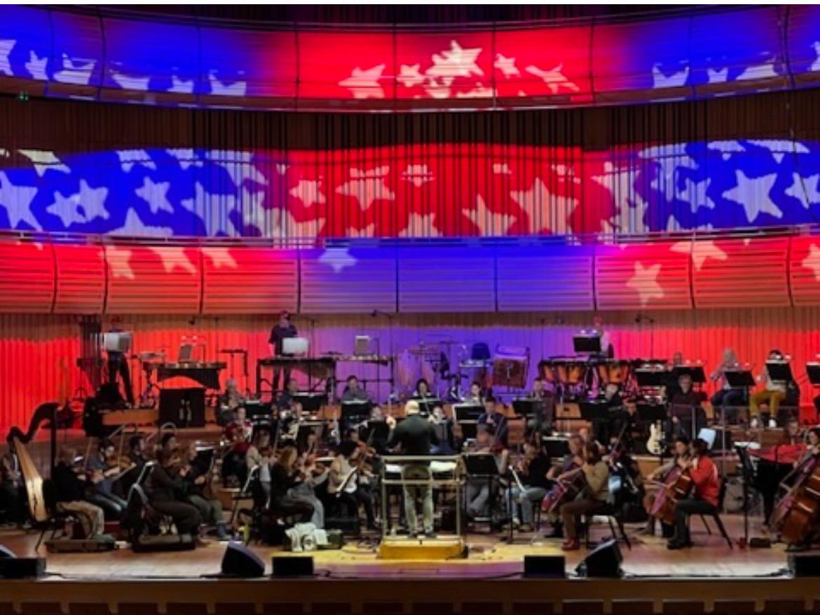 Lovely to be back with the wonderful musicians of the <a href="/RNSinfonia/">Royal Northern Sinfonia</a> at <a href="/glasshouseicm/">The Glasshouse International Centre for Music</a> Gateshead.  
Thanks to the packed audience who were very vocal with their cheers and a standing ovation to end the evening! <a href="/west_end_int/">West End International</a>