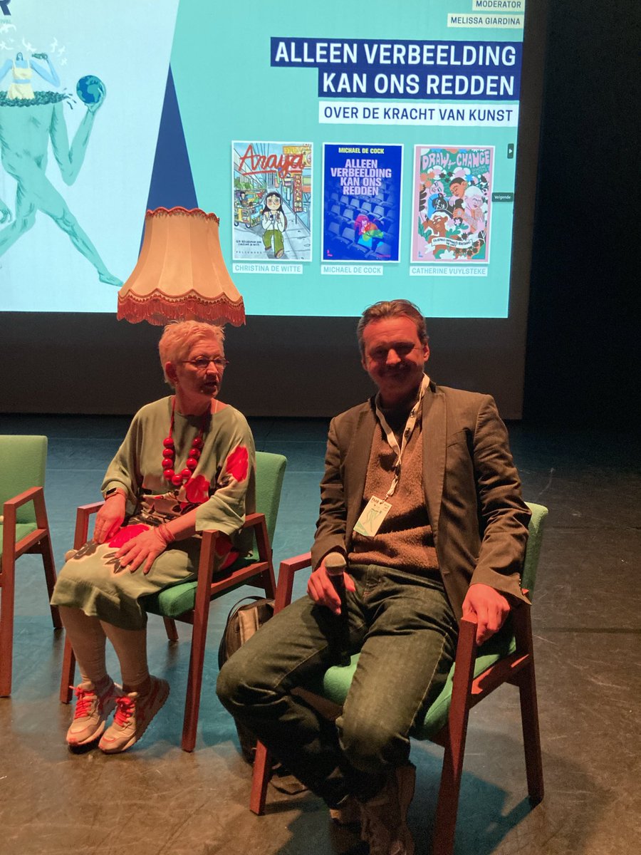 mvsteenbergen's tweet photo. ‘Kunst moet altijd kwetsbaar zijn en autobiografisch.’ @michaeldcock op #faar: ‘Ook als AI een even mooi sonnet als Shakespeare zou kunnen dichten, dan nog zou het die menselijke connectie missen.’ Helemaal eens! Lees ook zijn fijn boek: Alleen verbeelding kan ons redden @lannoo https://t.co/ZBUC3Xosib