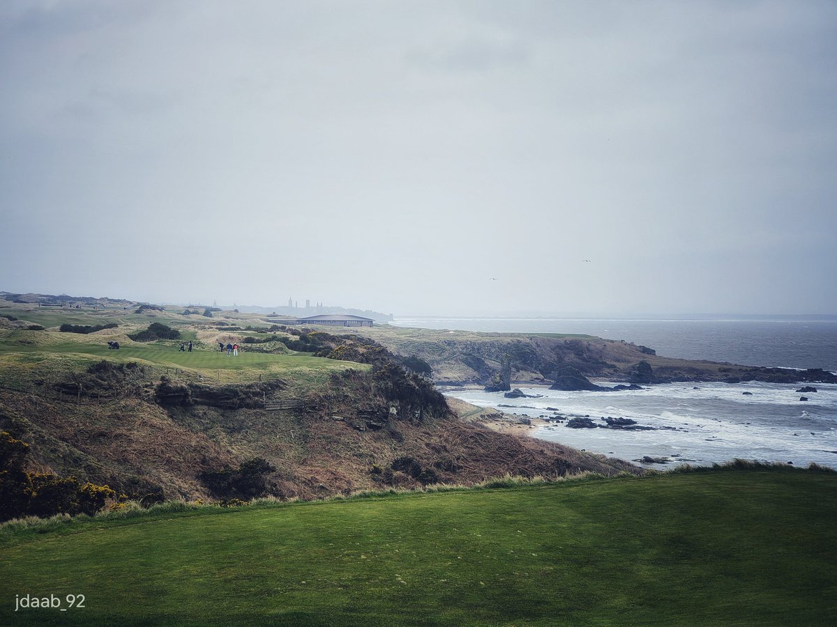 John_Bowers_92's tweet image. Breezy but enjoyable round @TheHomeofGolf #castlecourse. Well deserved burger and pint! ⛳🍺
@Jamieee83 @garyhamiltonx
#golf #linksgolf #standrews #fifegolf #golfer #thecastlecourse