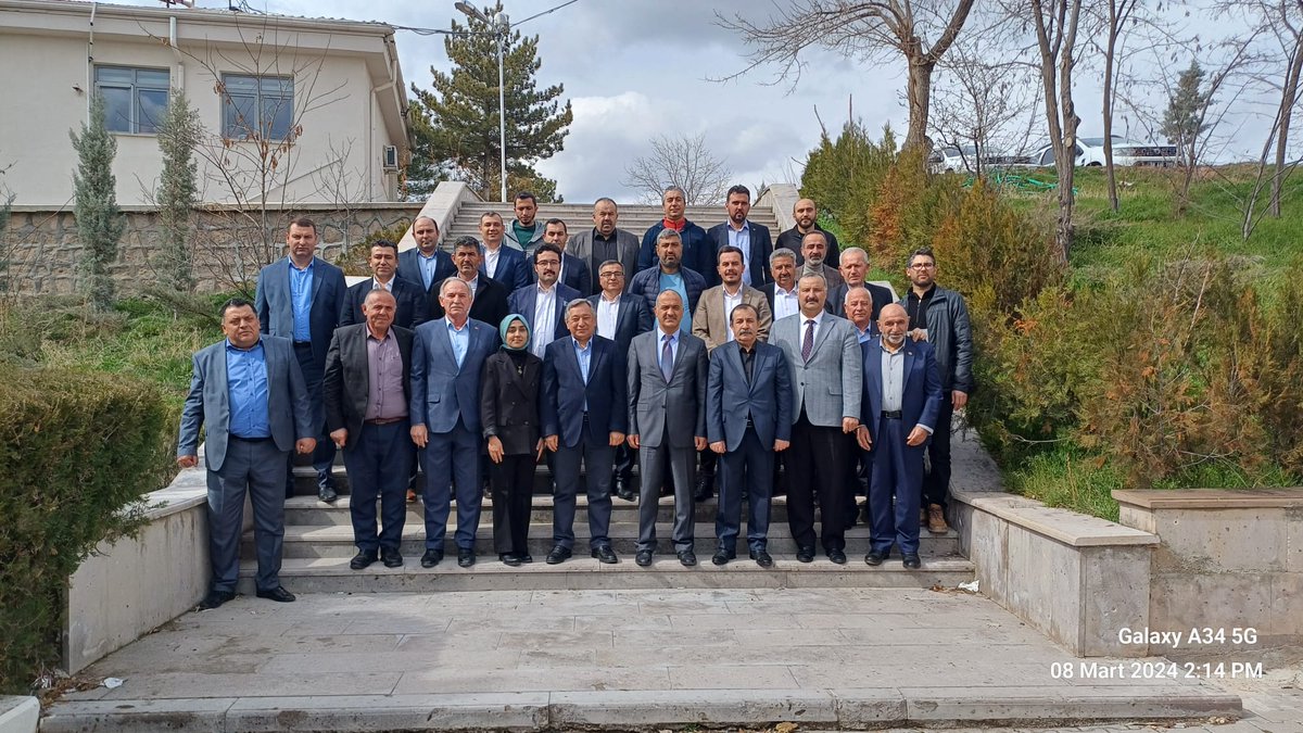 mtuzun68's tweet photo. "Bâkî kalan bu kubbede bir hoş sadâ imiş"
İgm üyesi arkadaşlarımızla, İl Özel İdaremiz in yöneticileri ve birim müdürleri ile biraraya gelerek vedalaştık. https://t.co/WQWHF2Fs7I