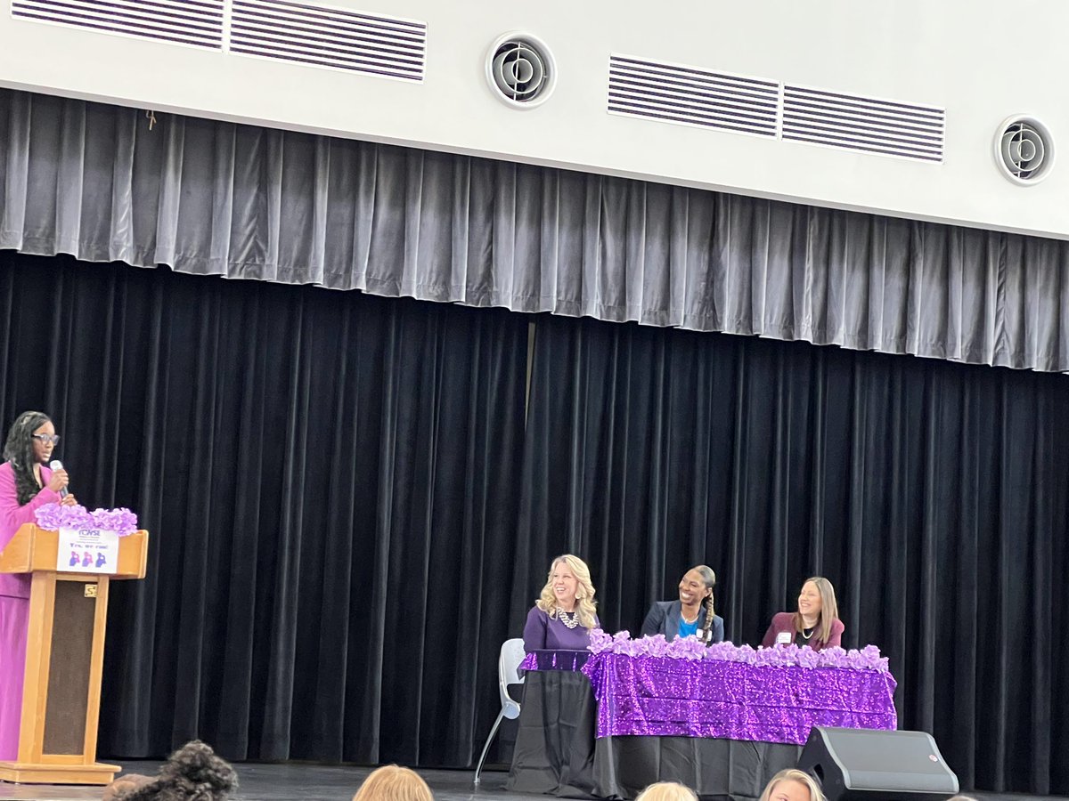 Crysrommuel's tweet image. Starting Spring Break early this morning learning from @R4TCWSE Women Leaders in Education! @DrAliciaReeves @WomenLeadingEd @TomballISD #SpringConference @PaulaPatterson