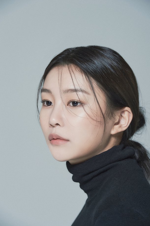 AdrianL67509796's tweet image. ✨️Momoland&apos;s Hyebin Cast in Director Lee Hye-yeon&apos;s New Web Drama &apos;MZTI&apos;.
Hyebin was cast as ENTJ&apos;s younger brother who is charming and cute but calm and logical on the outside.   
&apos;MZTI&apos; is based on the theme of the meeting between the MZ and MBTI generation. #hyebin #webdrama