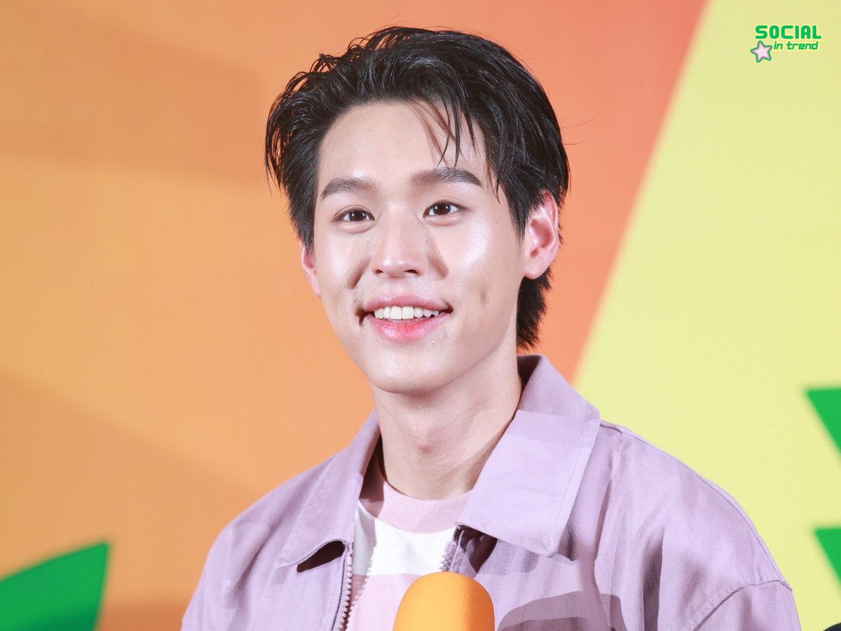Socialintrend's tweet photo. [ snap photo ] บิวกิ้น พุฒิพงศ์ ร่วมเปิดแคมเปญซัมเมอร์สุดยิ่งใหญ่แห่งปี ‘SUMMER WONDERFEST 2024’ มหกรรมซัมเมอร์ ช้อป กิน เที่ยว สนุกเกินต้าน พร้อมมอบประสบการณ์เฟสติวัลที่ดีที่สุดในทุกมิติ

#CentralPattanaXBillkin
#SummerWonderfest2024
#Bbillkin
#บิวกิ้นพุฒิพงศ์ https://t.co/Yxhhf5TvTQ