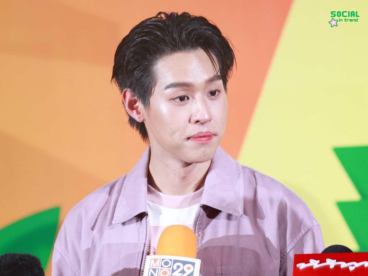 Socialintrend's tweet photo. [ snap photo ] บิวกิ้น พุฒิพงศ์ ร่วมเปิดแคมเปญซัมเมอร์สุดยิ่งใหญ่แห่งปี ‘SUMMER WONDERFEST 2024’ มหกรรมซัมเมอร์ ช้อป กิน เที่ยว สนุกเกินต้าน พร้อมมอบประสบการณ์เฟสติวัลที่ดีที่สุดในทุกมิติ

#CentralPattanaXBillkin
#SummerWonderfest2024
#Bbillkin
#บิวกิ้นพุฒิพงศ์ https://t.co/Yxhhf5TvTQ