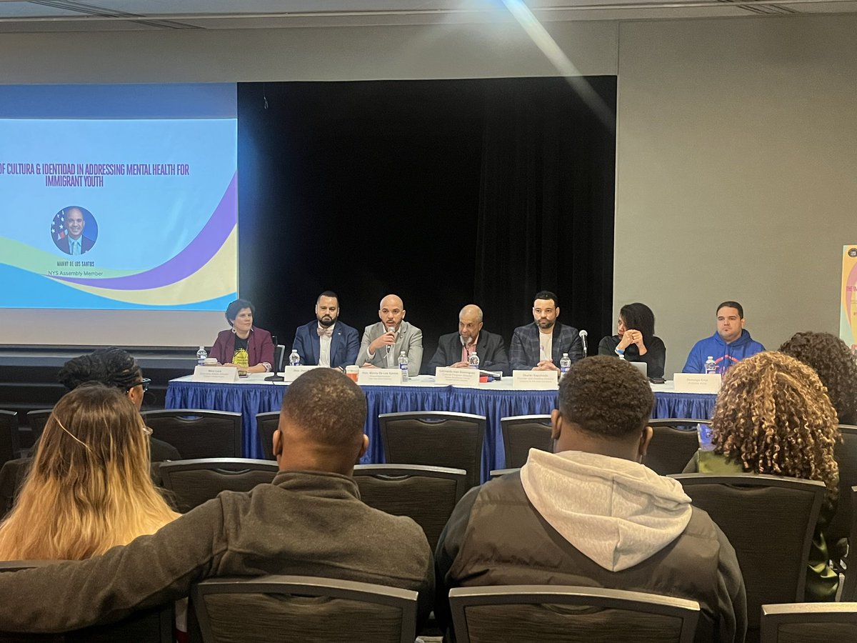 JuanRosa_NYC's tweet image. At @SOMOSNEWYORK 2024 listening to a star panel on the possibilities of leveraging cultural &amp;amp; folkloric education as mental health supports for immigrant youth. Artists as “second responders.”

Such an insightful conversation, thanks @MinoLora &amp;amp; @Osalikioficial for the vision.