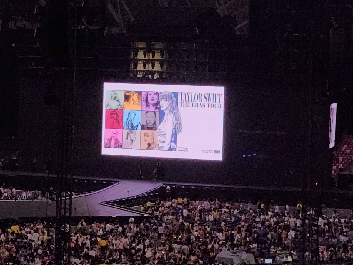 sueshibee's tweet photo. @midnightsam21 It's okay! I was at night 2! #TaylorSwiftTheErasTourSg 🤩🇸🇬 https://t.co/r67fyow348