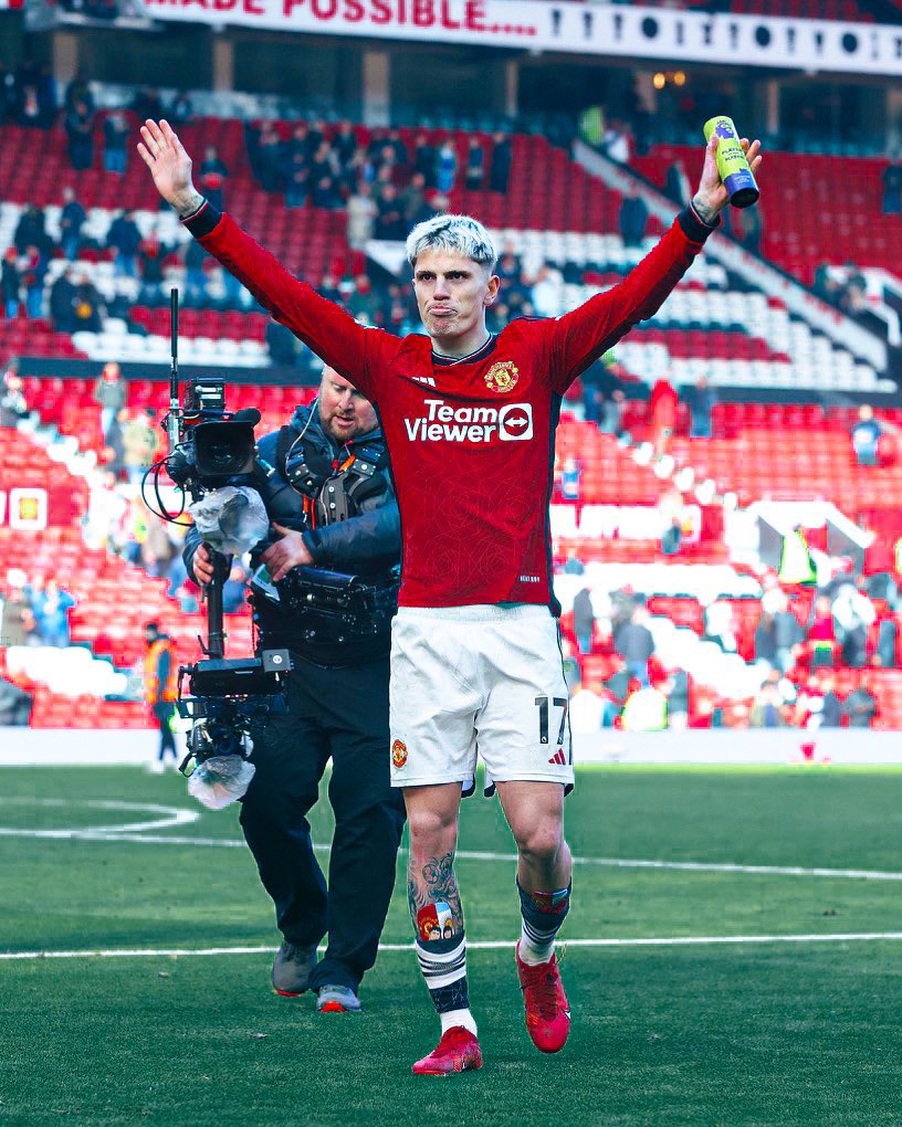 F*ck Ego I’m following every Manchester United and Garnacho fan that likes this tweet ❤️

(Must be following first)