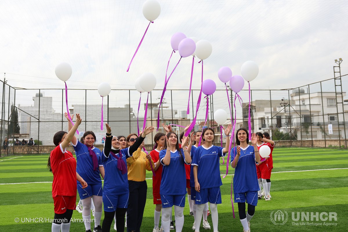 Le sport peut être un outil très puissant pour renforcer la confiance en soi et permettre aux femmes et aux filles réfugiées et déplacées d'être actives.

Nous devons #InvestirEnElles si nous voulons un monde meilleur pour toutes et tous. #IWD2024