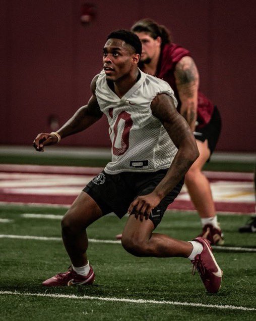 Malik Benson is turning the right heads in Tallahassee. His on-field work is apparent — but it’s @Leek_leek5’s off-field effort and leadership qualities that should lead to a breakout year in 2024. FSU fans, prepare yourselves. And get excited. 📰: collegefootballnetwork.com/malik-benson-b…