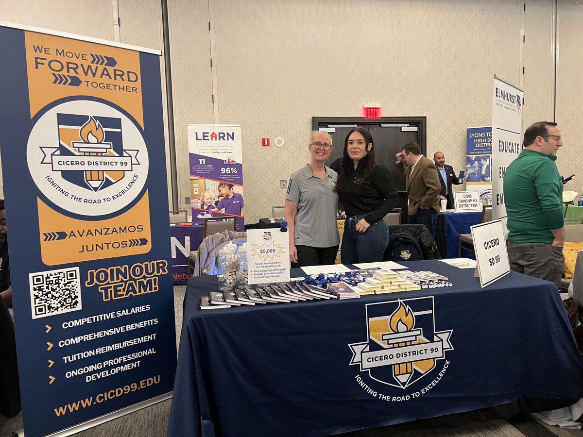 Candy__Kramer's tweet photo. Enjoying a fantastic morning at the IRC Career Fair! We’re looking forward to an exciting day filled with meeting lots of educators 😃 #WeMoveForwardTogether #AvanzamosJuntos ⁦@D99Cicero⁩ https://t.co/X4Tj0JJRaR