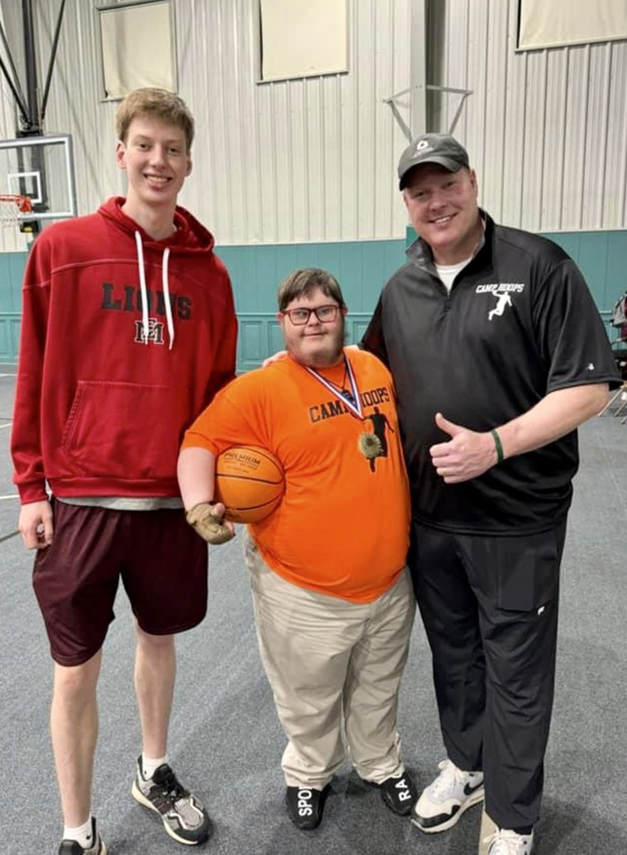 CampHoopsBBall's tweet photo. Camp Hoops was amazing last night, and all season!  Thank you for all the support and volunteers in making this season special and successful!!!  

Thank you @Zaxbys for providing the meal to our champions!!! https://t.co/iGdTJGvAT9