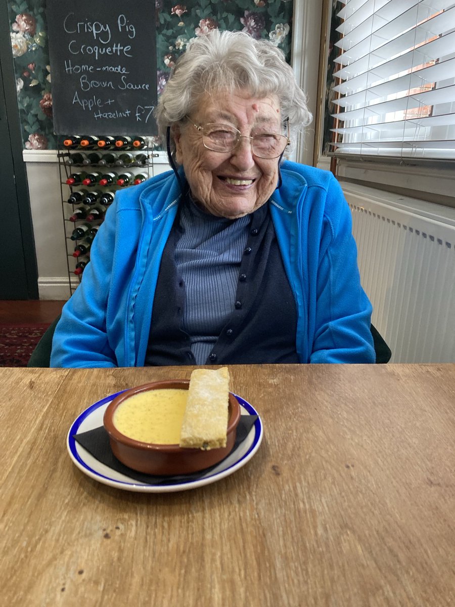 Eluned Ward tweet media