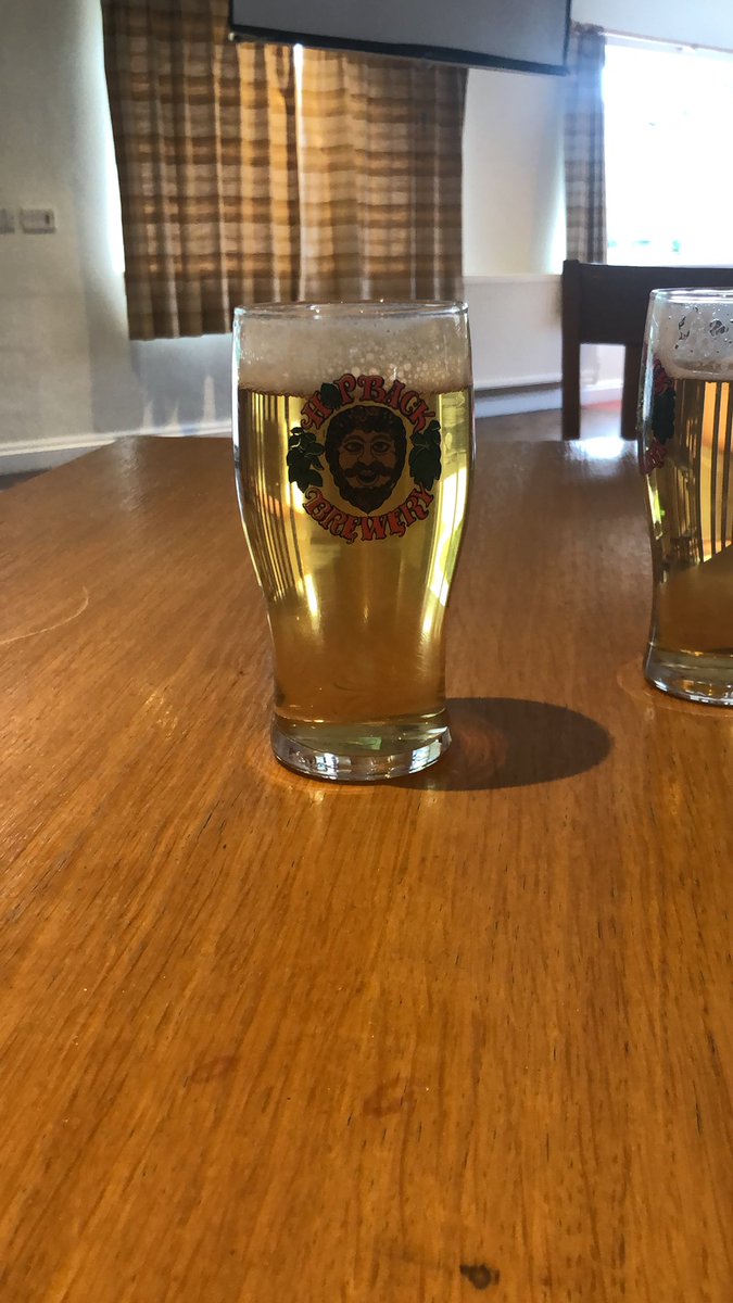 SMAHC1's tweet photo. Beer time. https://t.co/JkaBVVz3AI