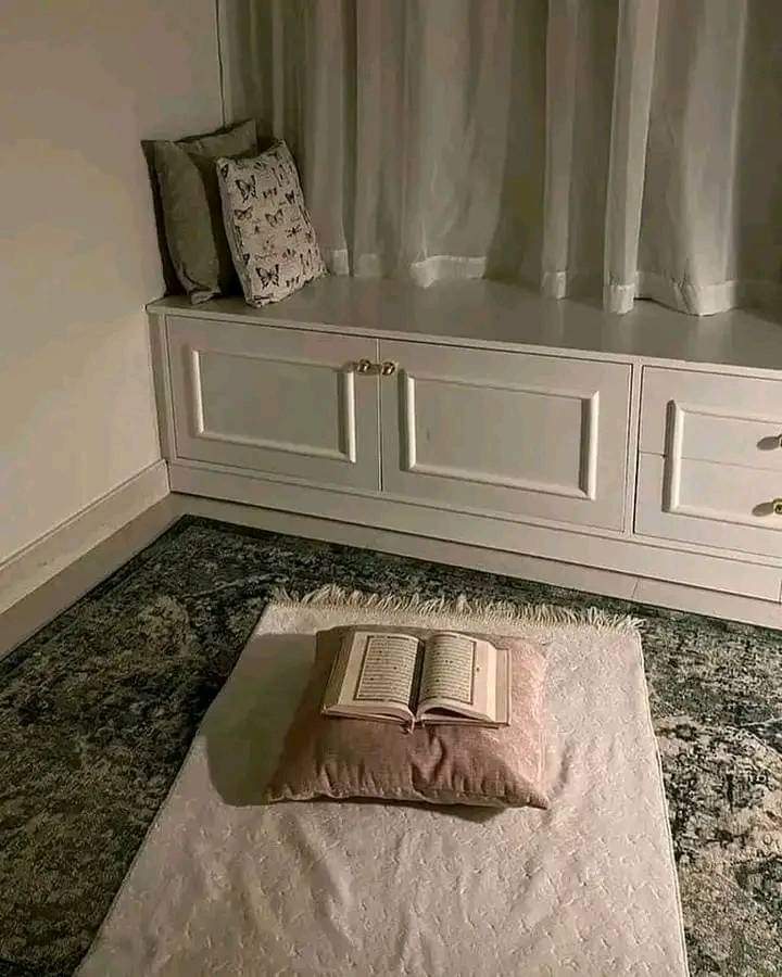 AlimahsBlog's tweet photo. And whoever puts their trust in Allah, then He will suffice him.” – Quran 65:3. https://t.co/OqEPbQrnoU