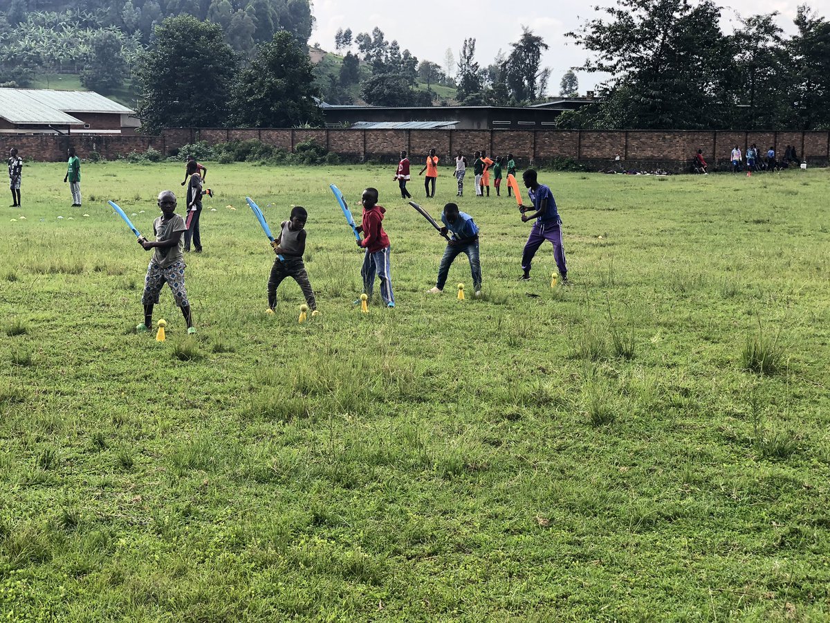 rubavucricket's tweet image. Inspiring the next generation it’s an obligation to each and every coach,…… let’s inspire more in Rubavu #growingwitheverystep @landry_rurangwa @AdelinTuyizere @EmmanuelBYIRIN2 @RwandaCricket @LeonardNhamburo @CharlesHaba @CricketBuilds @_MCCFoundation