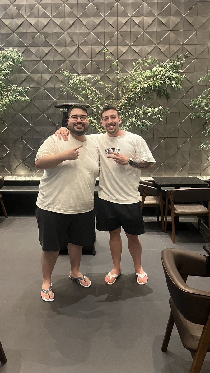 tck10_'s tweet photo. Mais de R$33.000,00!!!
ABSURDOOOOOO!!!

A live de hoje só prova o quanto nossa comunidade é incrível. É lindo ver o que a gente é capaz de fazer juntos e com certeza vamos conseguir ajudar muitas famílias, meu muito obrigado do coração a todos que apoiaram.

Agradecer também o @otsukafps por contar comigo em mais uma live beneficente e ao grupo @gspelavida que faz tudo da forma mais transparente possível.