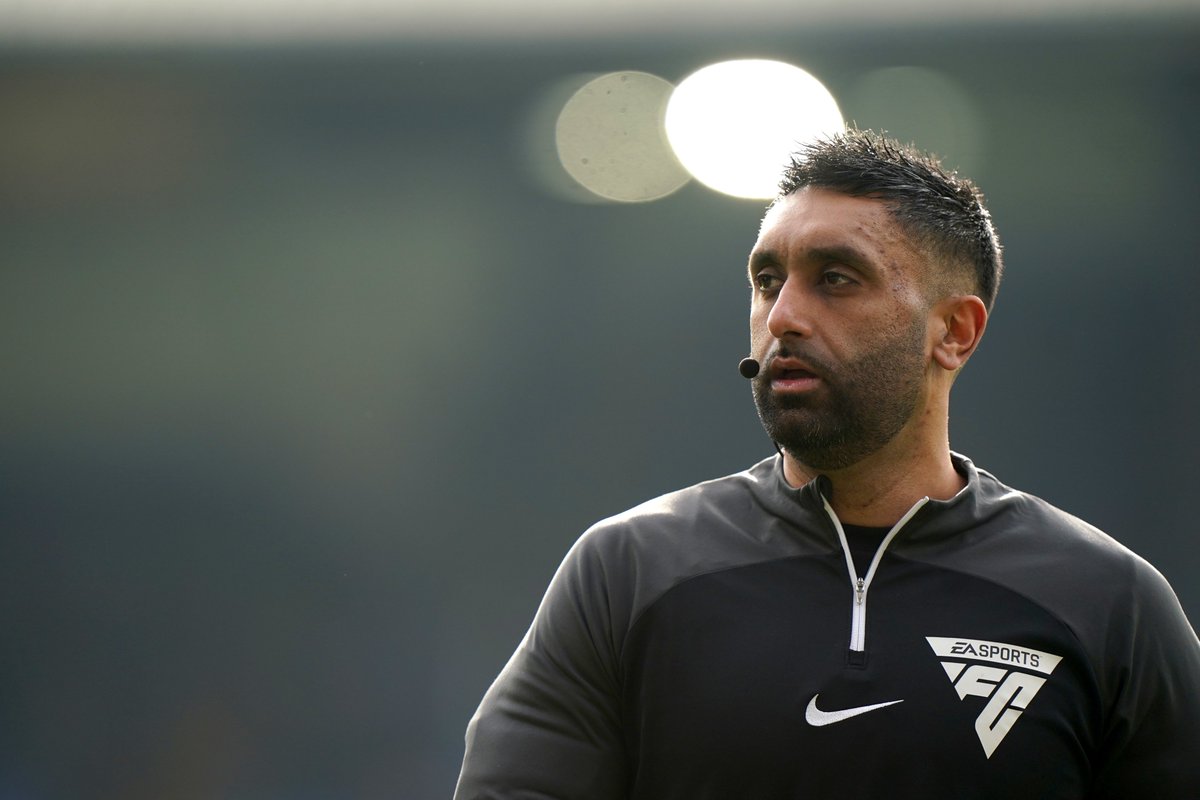 Sunny Singh Gill has just made history by becoming the first British South Asian to referee a Premier League match. He's officiating Crystal Palace v Luton at Selhurst Park this afternoon. Another important step forward for South Asian representation in football.