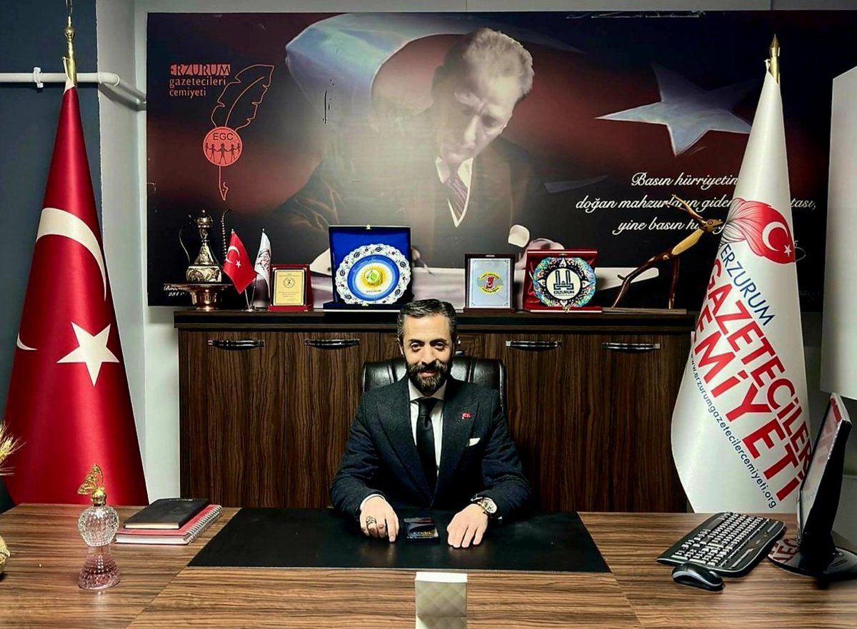 akmelikyasar's tweet photo. Erzurum Gazeteciler Cemiyeti Başkanlığı'na seçilen Mehmet Musa Çakır ve yönetimini tebrik ediyorum.

Kendilerine yeni görevlerinde başarılar diliyor, kadim şehrimiz için hayırlara vesile olmasını temenni ediyorum. https://t.co/ItYRcAdE6V