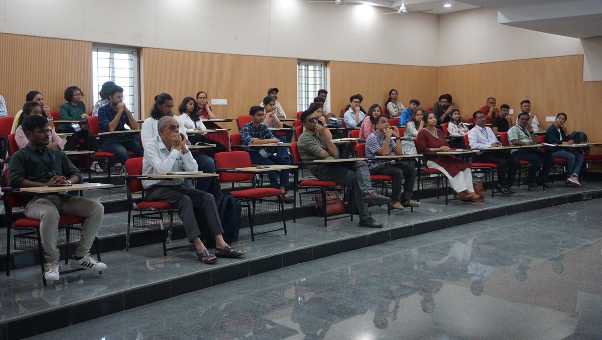 MBoCancer's tweet image. 💫Excitingly concluded a productive Summer School at BSBE @iitdhrwd, engaging with diverse perspectives 🔬through insightful talks. We are anticipating more such interactions in future!!🤜🤛
A special thanks to @DeepaAgashe for the wonderful talk during the visit!