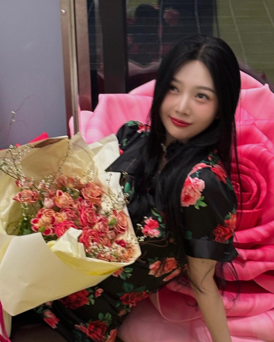 bareminimumbby's tweet photo. @PIXIEHOLLOWxCA Hai hehe hehe hehe, dg abigail redmlepet imnida *bow* *eksis*

gimana editanku?? dah ckup keren belum?? *nervous* wkwkwk jdi yahhh kan tdi ak dah cuap² di akun silvermist yhh kurasa ckup tpi ak tuu mw blg ak smpet kek orgil mikirin editan tpi trbayar krna klen suka editannya *pd* https://t.co/dLaav5NQFh