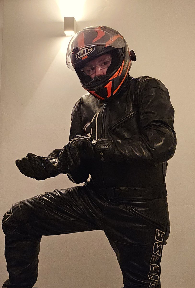 PupPax24's tweet photo. Well, I was gifted a fun new piece of gear...and damn does it make me horny! https://t.co/WyYb6lKQof