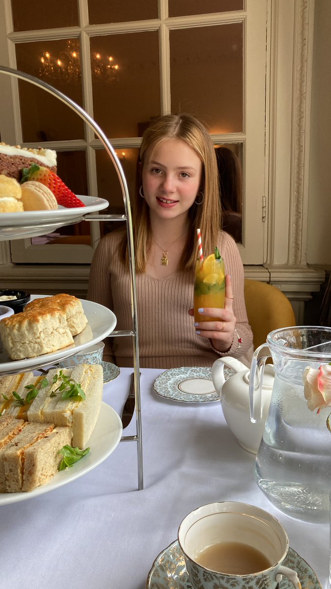 Afternoon tea with my eldest granddaughter at Warbrook House a mock tail or two! -#ellfie#afternoontea#Warbrookhouse