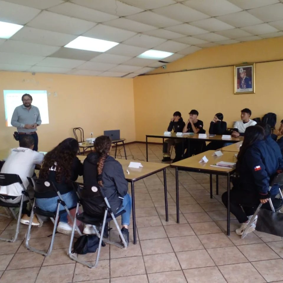 👩‍🚒👨‍🚒En la provincia de #Elqui se desarrollan cursos de <a href="/ANB_Chile/">Academia Nacional</a> con instructores de <a href="/ANB_Coquimbo/">ANB Coquimbo</a> para la formación y capacitación de aspirantesy bomberos. Éxito! Que tengan una excelente jornada! 👍