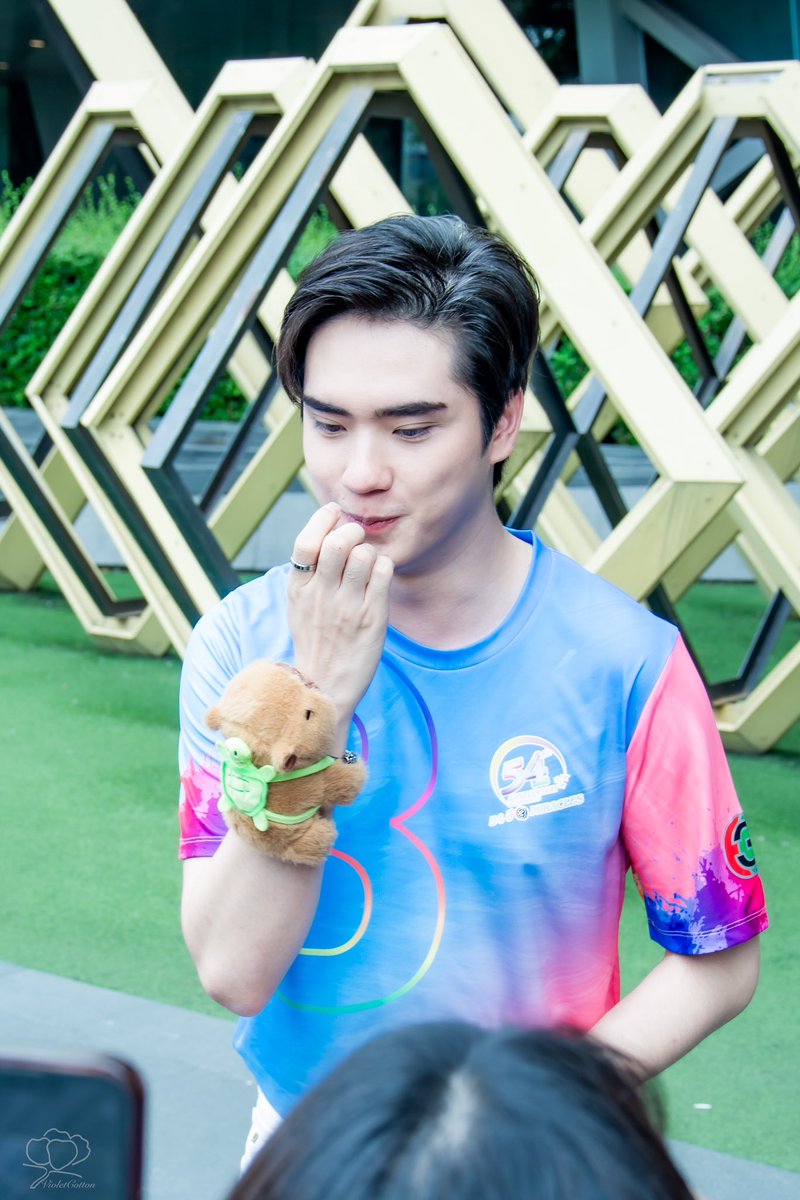 โอมมมมม จงรักชั้น หลงชั้น ขึ้นแสตนชั้น ใจมีแค่ชั้น เพี้ยง!!!!!! 
#54ปี3miracles 
#TEeThanapon #ตี๋ธนพล 
#แจกบัตรงาน54ปีช่อง3