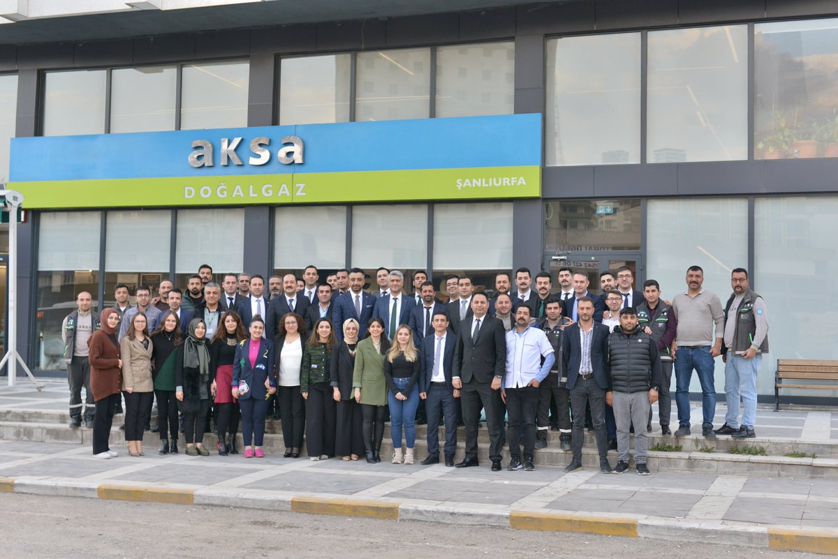 Grup Başkan Yardımcımız Sn. <a href="/SertacUraz/">Sertaç URAZ</a> Bey, Şanlıurfa merkez ofisimizi ziyaret etti.
Yapmış olduğumuz değerlendirme görüşmeleri ile geleceğe beraber ilerliyor ve birlikte “Başarmaya Devam” diyoruz. 
Bilgi ve deneyimleriyle bugüne kadar yanımızda yürüyerek bizlere sağlamış olduğu