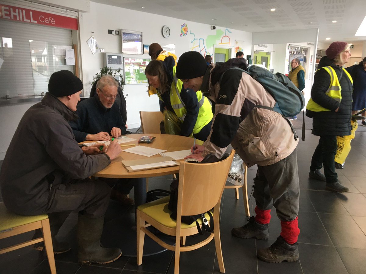Thanks to the more than 30 volunteers who turned out today for the litter pick in Rose Hill &amp; Rivermead Nature Park. And thanks to <a href="/Ox_Clean/">Ox_Clean</a>, <a href="/RHandILowCarbon/">Rose Hill and Iffley Low Carbon</a>, the Rose Hill Community Network, <a href="/StMarysIffley/">St Mary's Iffley</a> Eco-group, ODS, the Community Centre &amp; cafe team, &amp; Feltham for support!