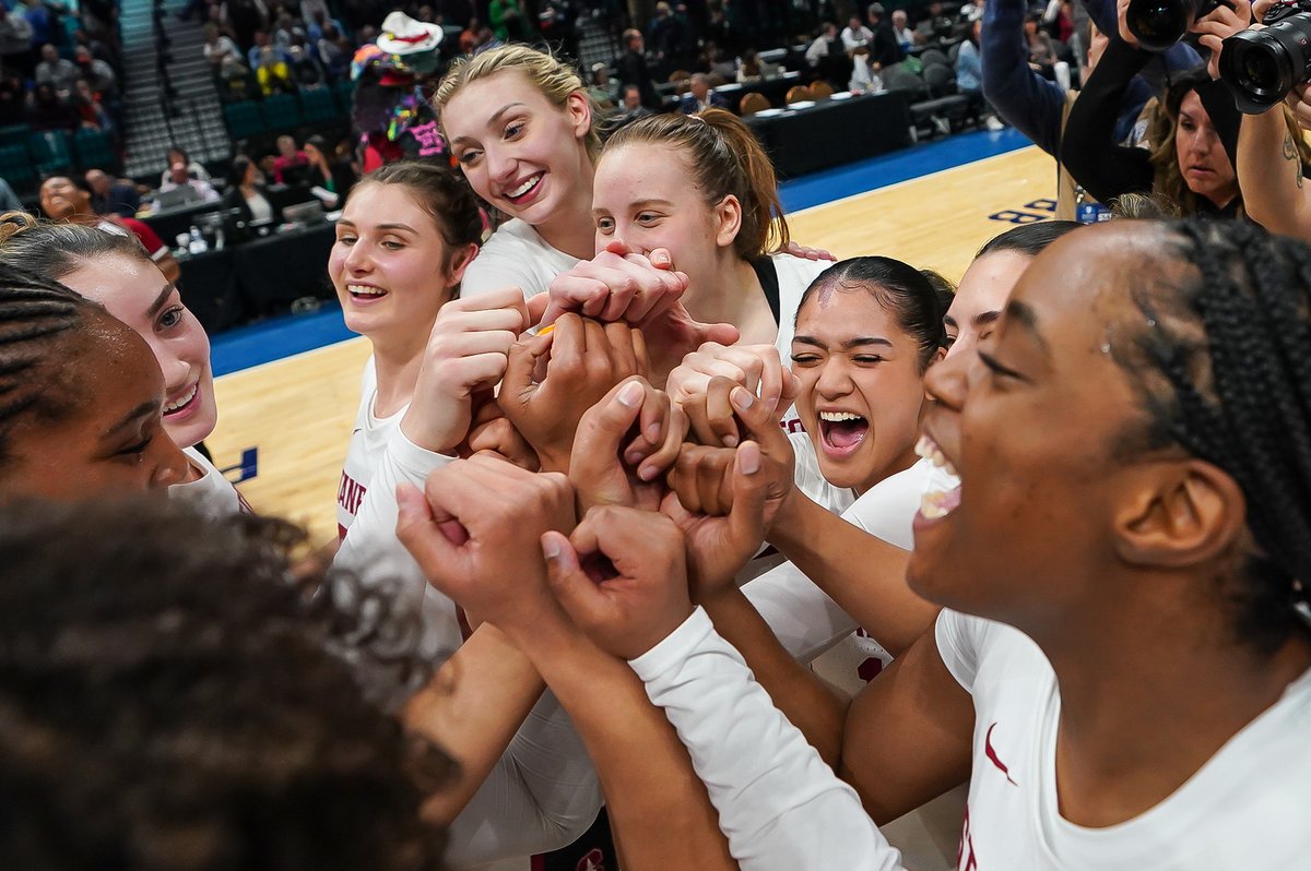 johncanzanobft's tweet photo. Oregon State @BeaverWBB  got beat by Stanford on Friday night in the women's Pac-12 Tournament. 

Photographer @smorones captured the action and emotion from Las Vegas in an amazing #GoBeavs photo gallery: https://t.co/do7Jos536a https://t.co/OJE0Kcr1KN