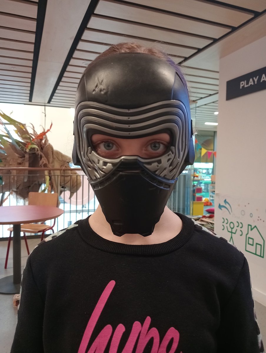 TheAnneDanby's tweet photo. Always lovely to pop into @LeedsPlayhouse for a coffee, a read, and a play with some costumes. https://t.co/TXck3MJIIJ