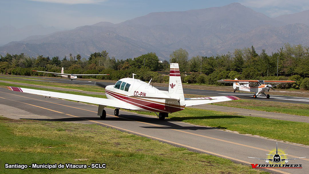 Virtualiners's tweet photo. Acción en el Aeródromo Municipal de #Vitacura: #Mooney M20F Executive 21, CC-PIN; #Piper PA-18-150 Super Cub, CC-PRW remolcando #Planeador Let L-13 #Blanik CC-K11W.
#AvGeek #virtualiners #aviationlovers #aviationgeek #aviationphotography #planespotting #generalaviation https://t.co/ExWNIWzbME