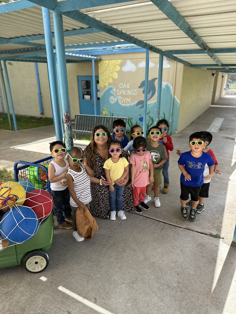 Oak Springs (@oakspringselem) on Twitter photo It’s the #SpringBreak vibes for me! 😎 The cutest #PK3 <a href="/AISDHS/">Austin ISD Head Start</a> Dolphins enjoyed some sun ☀️ and bubbles 🫧 How are you enjoying your first day of this joyous break?
✨ <a href="/OSEPROUD1/">OakSpringsPROUD</a> <a href="/v_boykins/">V.Boykins</a> It’s the #SpringBreak vibes for me! 😎 The cutest #PK3 <a href="/AISDHS/">Austin ISD Head Start</a> Dolphins enjoyed some sun ☀️ and bubbles 🫧 How are you enjoying your first day of this joyous break?
✨ <a href="/OSEPROUD1/">OakSpringsPROUD</a> <a href="/v_boykins/">V.Boykins</a>