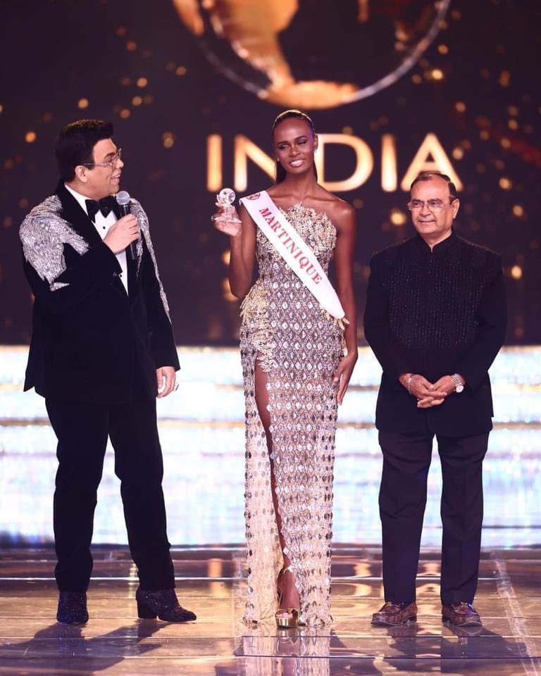 GillesBELMO's tweet photo. #Inde 🇮🇳 #MissWord #MissMonde : Axelle #René, Miss Martinique 2022 🇲🇶 received her Top Model Trophy @MissWorldLtd @axellereneoff https://t.co/2zRDav4n8g