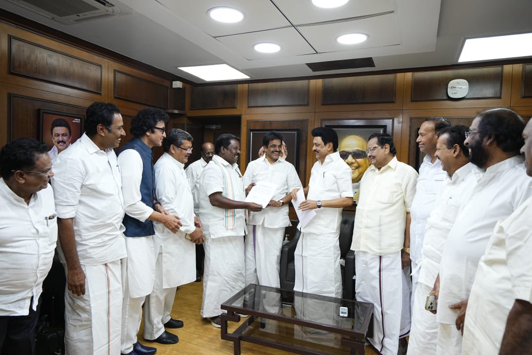 Had an extremely fruitful meeting with Thiru MK Stalin and we are happy to announce that our alliance with the DMK for Tamil Nadu and Puducherry has been sealed for the Lok Sabha Elections! The INDIA alliance is all set to send 40 MPs to the Lok Sabha and it will form the next…