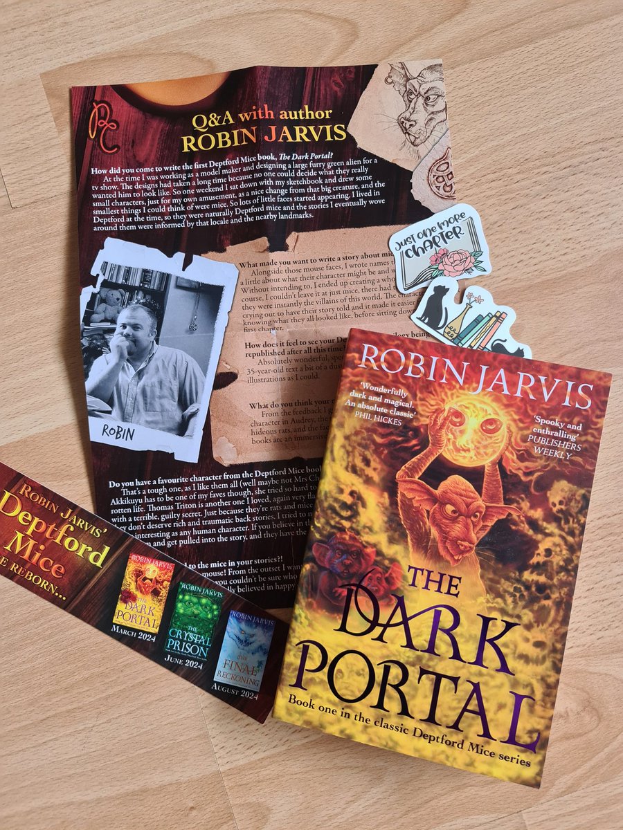Best #bookpost ever! I was given my original copy of #TheDarkPortal @RobinJarvis1963 by my late father 30+ years ago and I am so happy I managed to get a signed copy to go with it from @TeaLeaves_Reads