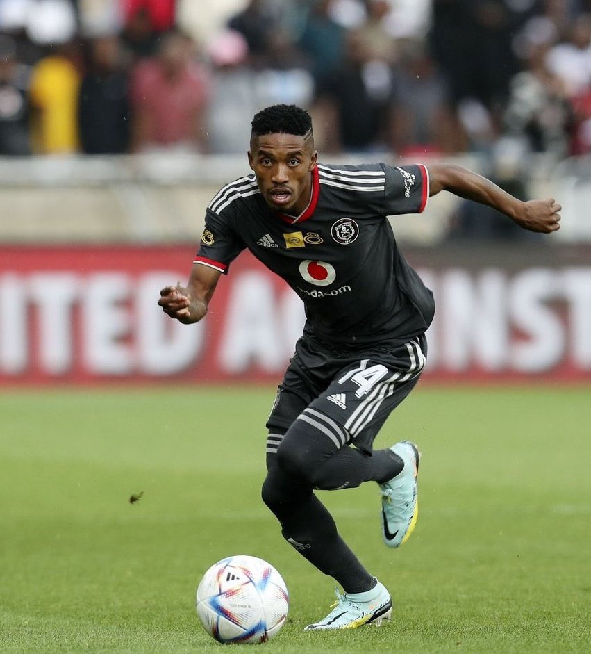 Smart_Bucs's tweet photo. Monnapule Saleng appreciation tweet, our boy came and showed up 😭😭😭😭😭☠️☠️☠️☠️🔥🔥🔥.
#OnceAlways 
#OrlandoPirates 
#DStvPrem https://t.co/48SRUBAiYt