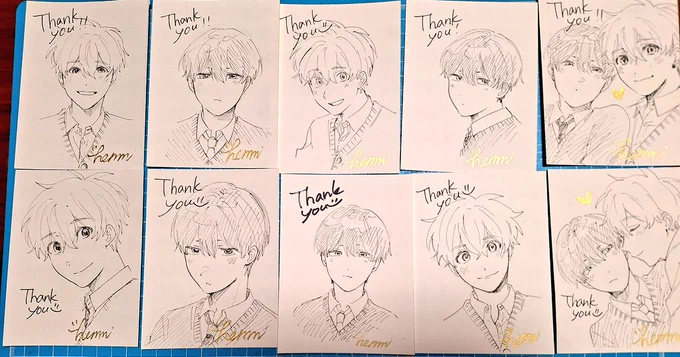 アクスタに挟んどく紙です⭕
アクスタご入り用の方は絵柄選んで手に取ってみてください～✌️ 