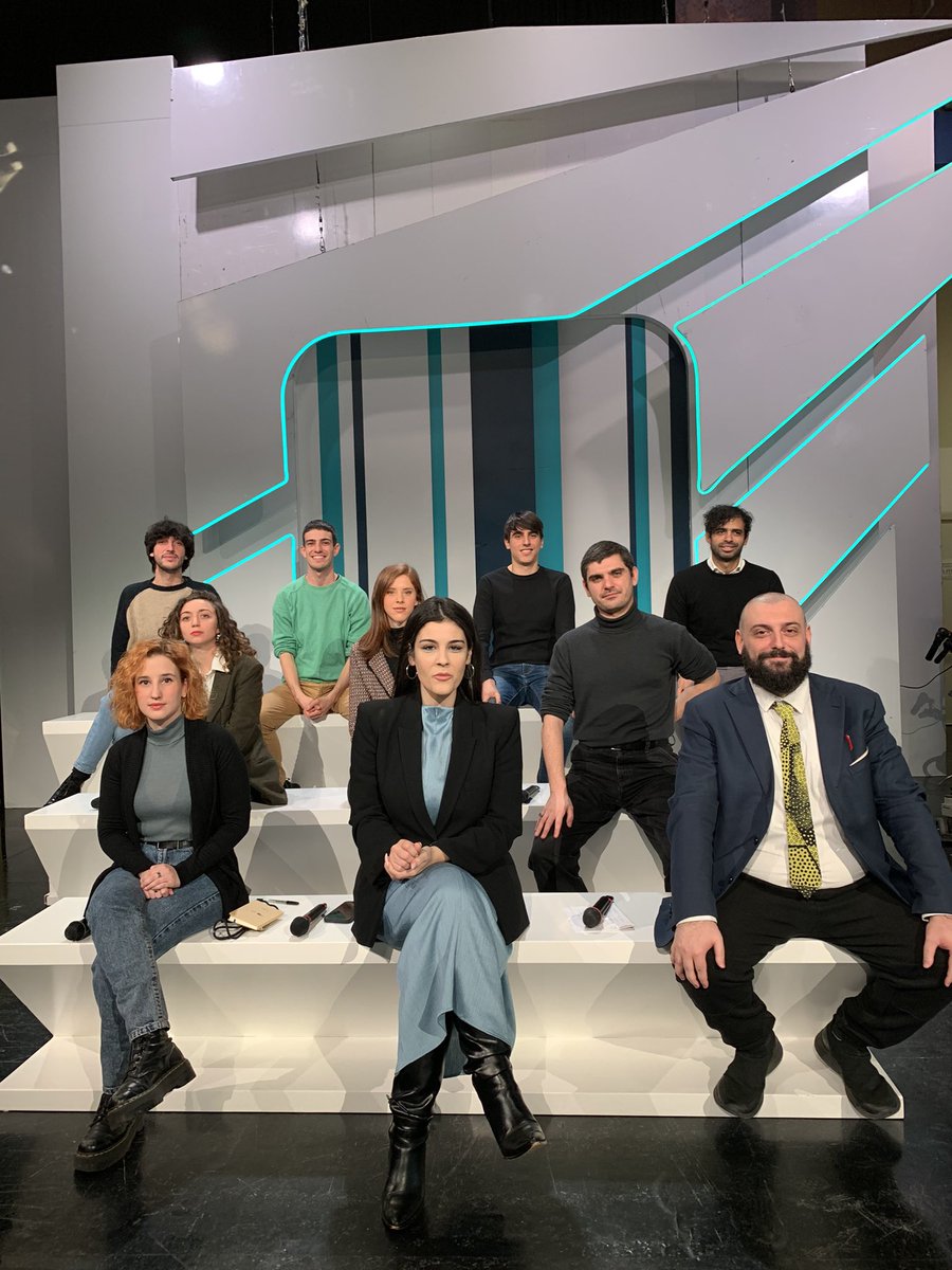 09/03/2024, 21^ puntata di @TvTalk_Rai! In studio con me @kindermaxxi @GiadGiorgi @teobonf__ @BeatriceTurati @Antimo_Mallardo @matildaferrari4 @Bea_gingerrr @MarcoPiras_ @DaniLombardi03! #TITOLIDICODA #ANALISTI #TvTalk torna sabato 16/03, alle 15, su #Rai3! Buon weekend! 💙